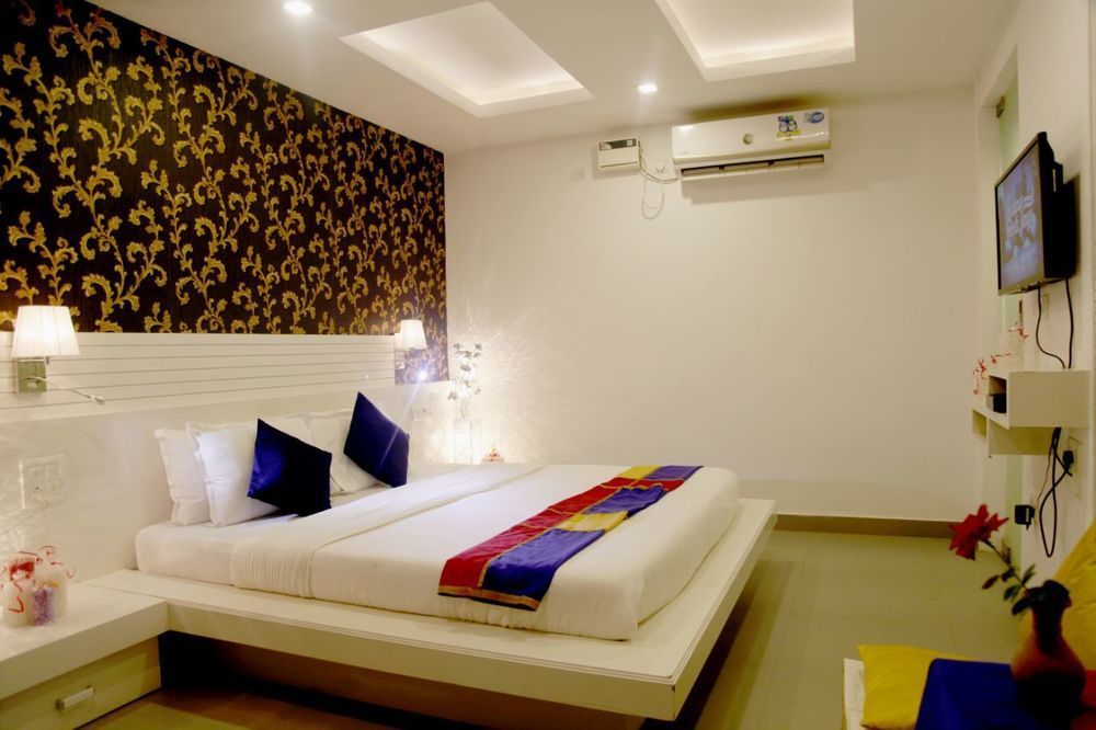 Paparazzi Resort Baga Exterior photo